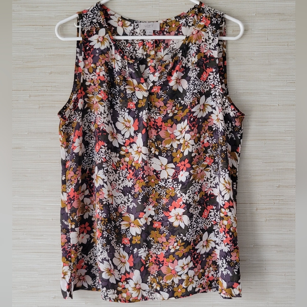 Loft Floral Print Sleeveless Blouse in Black Multi